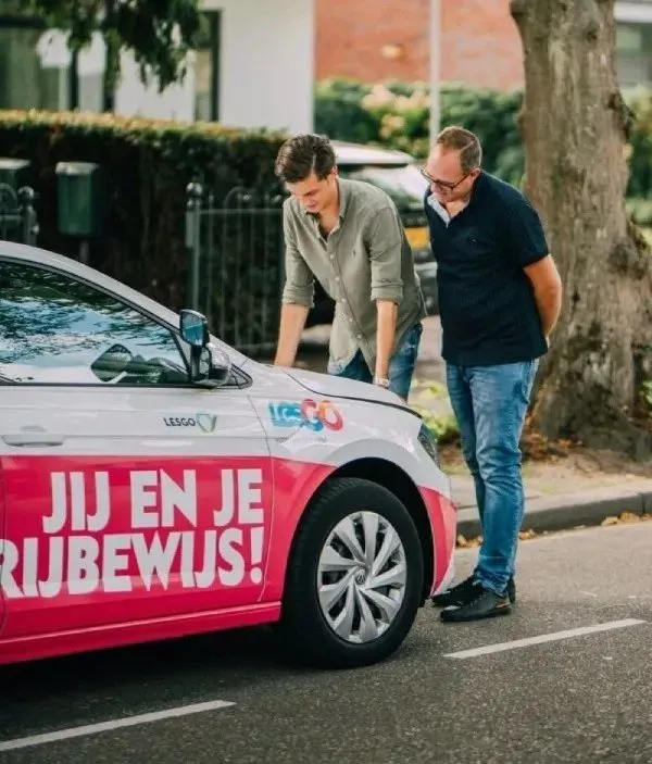 Rijinstructeur en leerling van LesGO